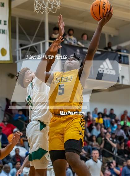 Thumbnail 3 in Farmville Central vs Kinston (Hoopstate MLK Classic - Kinston) photogallery.