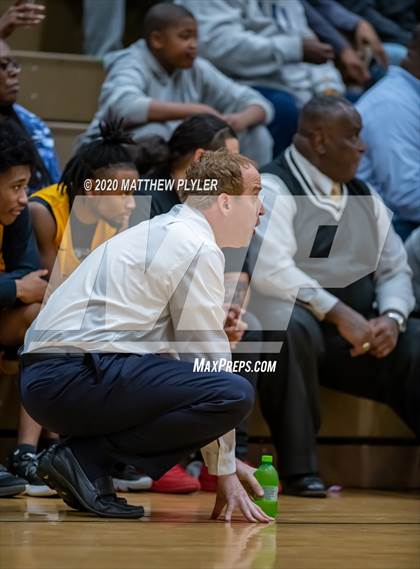 Thumbnail 2 in Farmville Central vs Kinston (Hoopstate MLK Classic - Kinston) photogallery.
