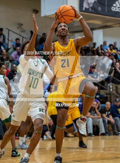 Thumbnail 3 in Farmville Central vs Kinston (Hoopstate MLK Classic - Kinston) photogallery.