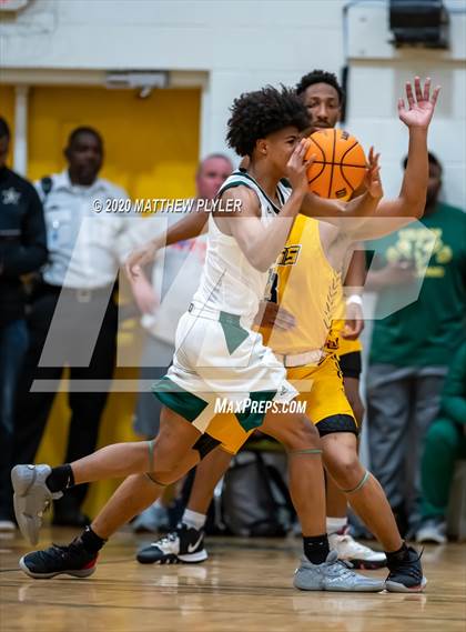 Thumbnail 3 in Farmville Central vs Kinston (Hoopstate MLK Classic - Kinston) photogallery.