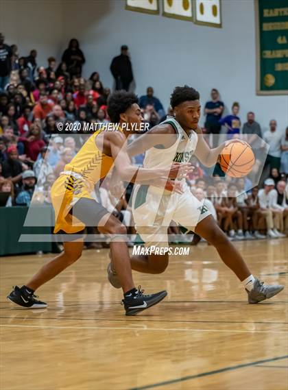 Thumbnail 2 in Farmville Central vs Kinston (Hoopstate MLK Classic - Kinston) photogallery.