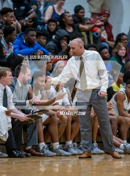 Thumbnail 1 in Farmville Central vs Kinston (Hoopstate MLK Classic - Kinston) photogallery.