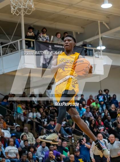 Thumbnail 1 in Farmville Central vs Kinston (Hoopstate MLK Classic - Kinston) photogallery.