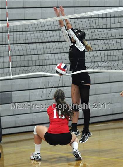 Thumbnail 1 in Assumption vs. Redlands East Valley (Durango Fall Classic) photogallery.