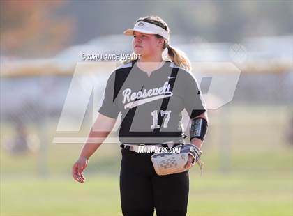Thumbnail 3 in Roosevelt @ D'Evelyn State Quarter Finals photogallery.