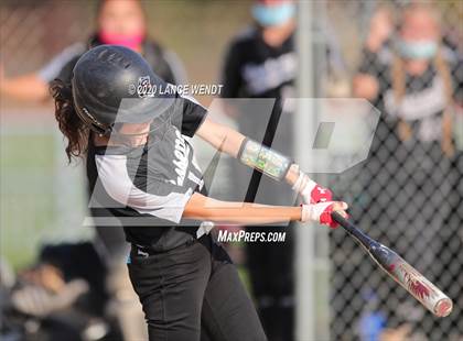 Thumbnail 2 in Roosevelt @ D'Evelyn State Quarter Finals photogallery.