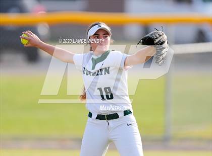 Thumbnail 2 in Roosevelt @ D'Evelyn State Quarter Finals photogallery.