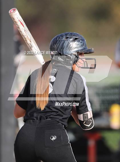 Thumbnail 1 in Roosevelt @ D'Evelyn State Quarter Finals photogallery.