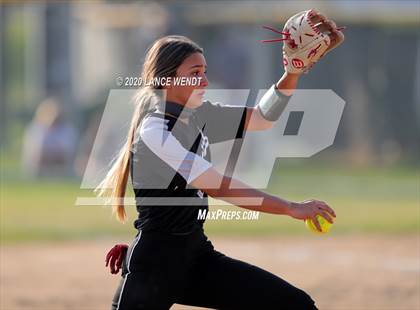 Thumbnail 3 in Roosevelt @ D'Evelyn State Quarter Finals photogallery.