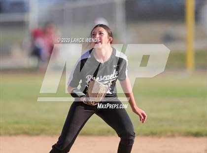 Thumbnail 2 in Roosevelt @ D'Evelyn State Quarter Finals photogallery.