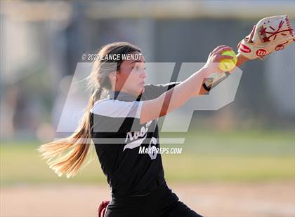Thumbnail 1 in Roosevelt @ D'Evelyn State Quarter Finals photogallery.