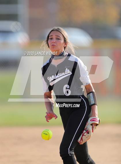Thumbnail 3 in Roosevelt @ D'Evelyn State Quarter Finals photogallery.