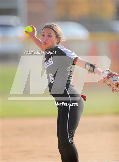 Thumbnail 2 in Roosevelt @ D'Evelyn State Quarter Finals photogallery.