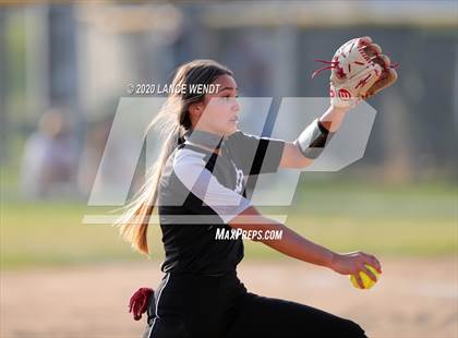 Thumbnail 3 in Roosevelt @ D'Evelyn State Quarter Finals photogallery.