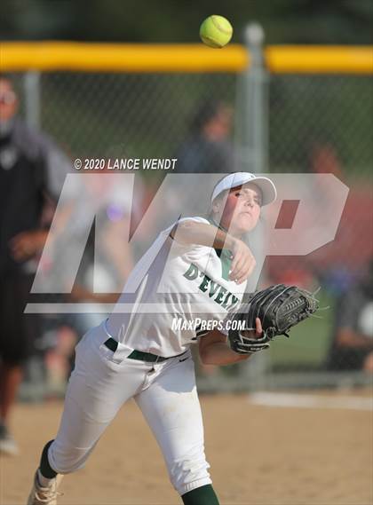 Thumbnail 1 in Roosevelt @ D'Evelyn State Quarter Finals photogallery.