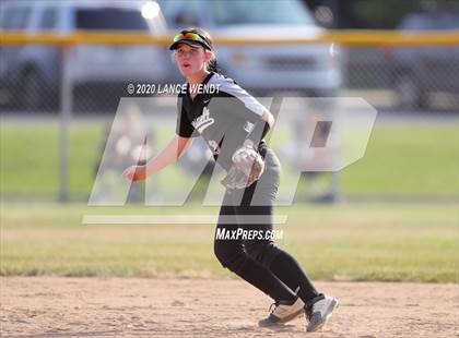 Thumbnail 2 in Roosevelt @ D'Evelyn State Quarter Finals photogallery.