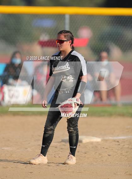 Thumbnail 2 in Roosevelt @ D'Evelyn State Quarter Finals photogallery.