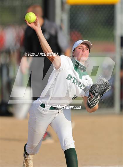 Thumbnail 3 in Roosevelt @ D'Evelyn State Quarter Finals photogallery.