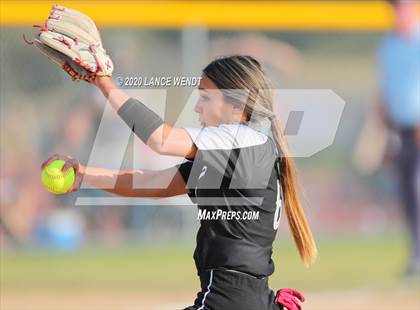 Thumbnail 2 in Roosevelt @ D'Evelyn State Quarter Finals photogallery.