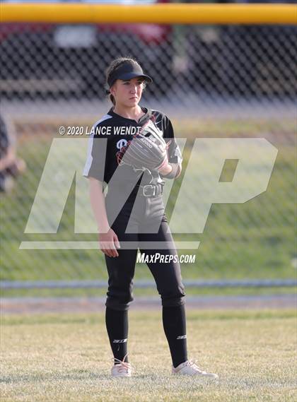 Thumbnail 2 in Roosevelt @ D'Evelyn State Quarter Finals photogallery.