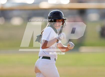 Thumbnail 3 in Roosevelt @ D'Evelyn State Quarter Finals photogallery.