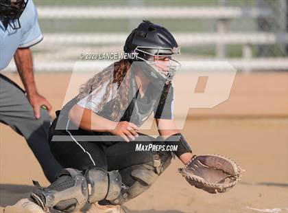 Thumbnail 1 in Roosevelt @ D'Evelyn State Quarter Finals photogallery.