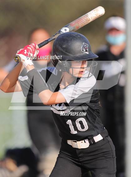 Thumbnail 1 in Roosevelt @ D'Evelyn State Quarter Finals photogallery.