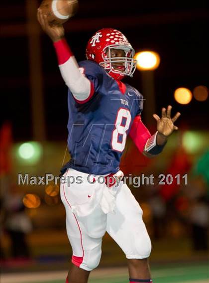 Thumbnail 2 in Alief Elsik @ Alief Taylor photogallery.