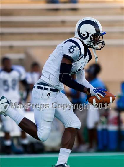 Thumbnail 1 in Alief Elsik @ Alief Taylor photogallery.