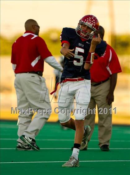 Thumbnail 2 in Alief Elsik @ Alief Taylor photogallery.