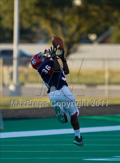 Thumbnail 2 in Alief Elsik @ Alief Taylor photogallery.