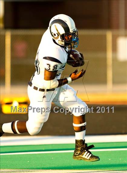 Thumbnail 3 in Alief Elsik @ Alief Taylor photogallery.