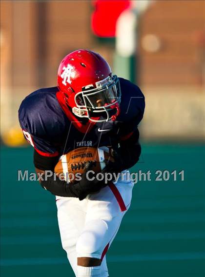 Thumbnail 1 in Alief Elsik @ Alief Taylor photogallery.