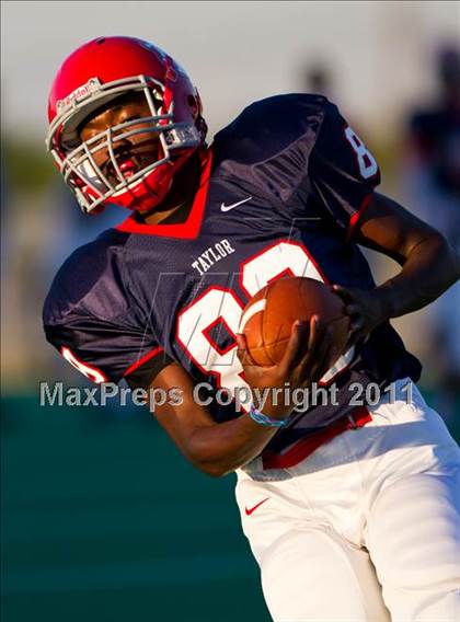 Thumbnail 2 in Alief Elsik @ Alief Taylor photogallery.