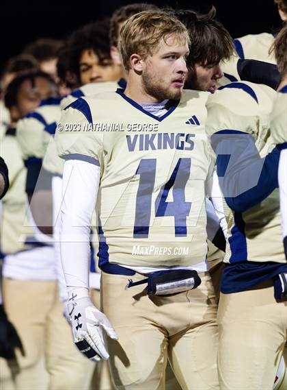 Thumbnail 2 in Paw Paw @ Niles (MHSAA Division 4 Second Round) photogallery.