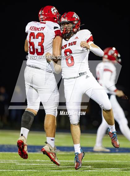 Thumbnail 3 in Paw Paw @ Niles (MHSAA Division 4 Second Round) photogallery.