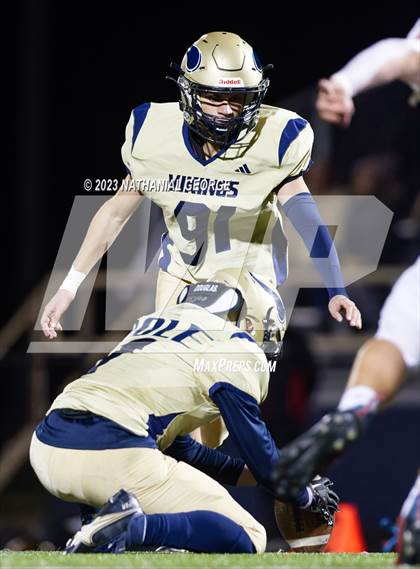 Thumbnail 2 in Paw Paw @ Niles (MHSAA Division 4 Second Round) photogallery.