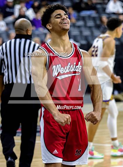 Thumbnail 1 in Omaha Westside vs. Bellevue West (Metro Tournament Final) photogallery.