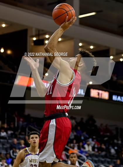 Thumbnail 2 in Omaha Westside vs. Bellevue West (Metro Tournament Final) photogallery.