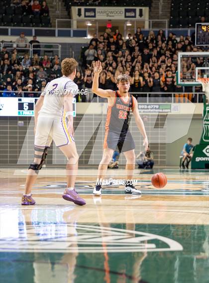 Thumbnail 1 in Unioto vs Waverly (OHSAA D4 District Final) photogallery.