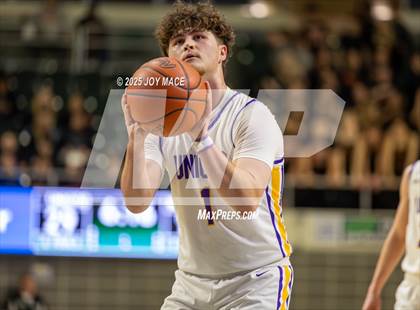 Thumbnail 3 in Unioto vs Waverly (OHSAA D4 District Final) photogallery.