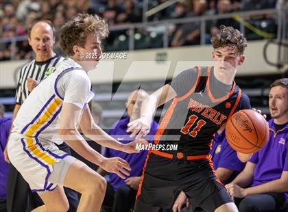 Thumbnail 2 in Unioto vs Waverly (OHSAA D4 District Final) photogallery.