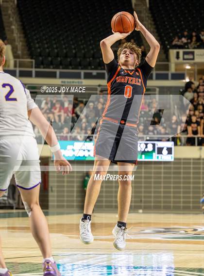 Thumbnail 2 in Unioto vs Waverly (OHSAA D4 District Final) photogallery.