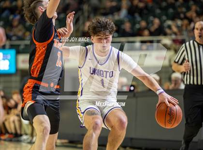 Thumbnail 3 in Unioto vs Waverly (OHSAA D4 District Final) photogallery.