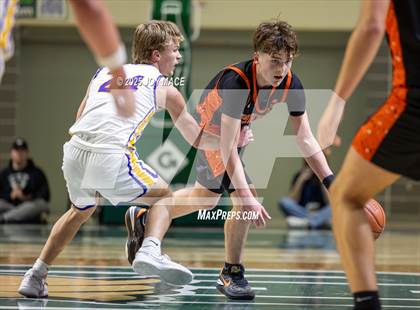 Thumbnail 3 in Unioto vs Waverly (OHSAA D4 District Final) photogallery.