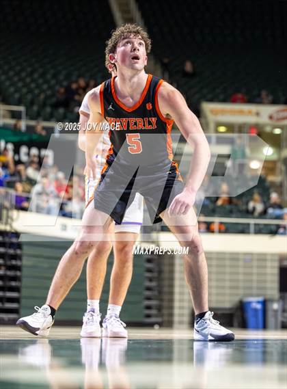 Thumbnail 1 in Unioto vs Waverly (OHSAA D4 District Final) photogallery.