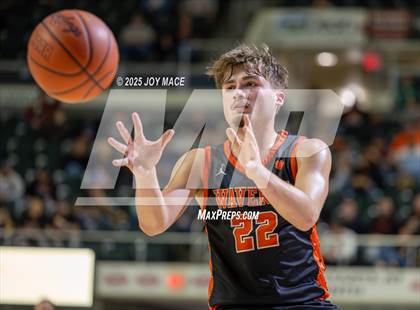 Thumbnail 2 in Unioto vs Waverly (OHSAA D4 District Final) photogallery.