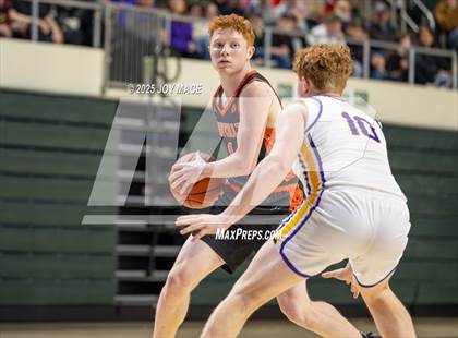 Thumbnail 3 in Unioto vs Waverly (OHSAA D4 District Final) photogallery.