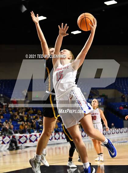Thumbnail 2 in Melbourne vs. Salem (AAA 2A Final) photogallery.