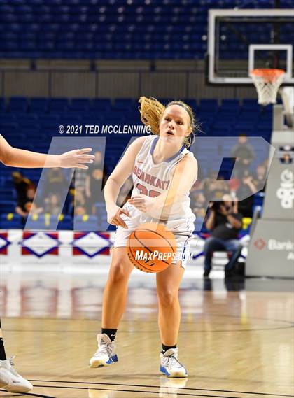 Thumbnail 3 in Melbourne vs. Salem (AAA 2A Final) photogallery.